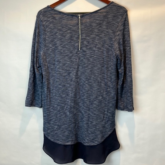 Green Envelope Navy Heather Sweatshirt with bottom accent - Picture 3 of 7